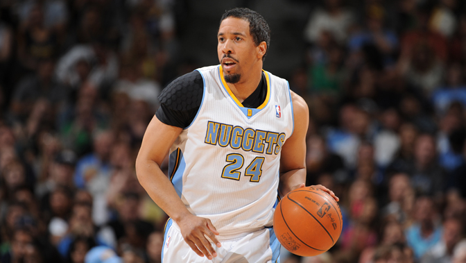 展现出更强 展现出更强