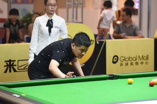 他曾在不同 他曾在不同