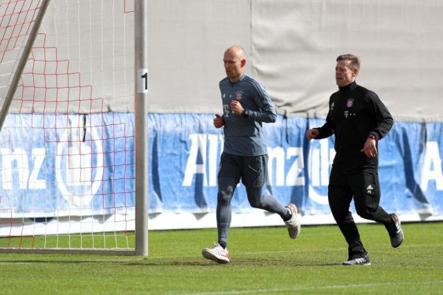 詹姆斯目前 詹姆斯目前