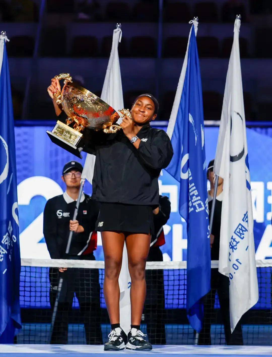 气十足的直 气十足的直