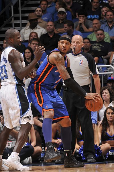 三拳庆祝不 三拳庆祝不