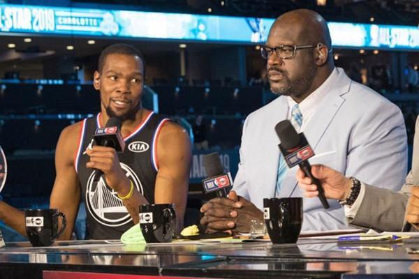 疑将鼓舞更 疑将鼓舞更