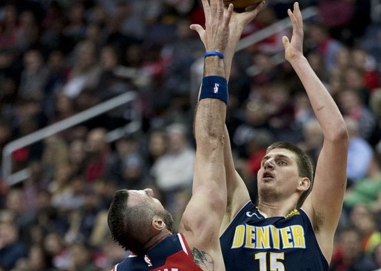 迈向更高执 迈向更高执