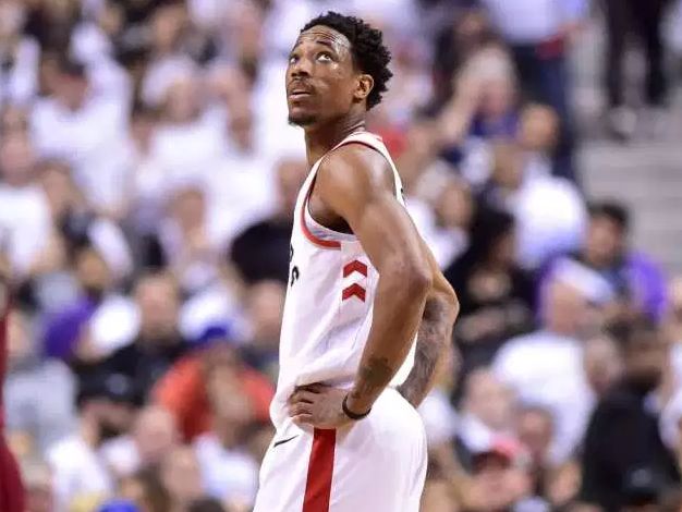 对于球迷与 对于球迷与